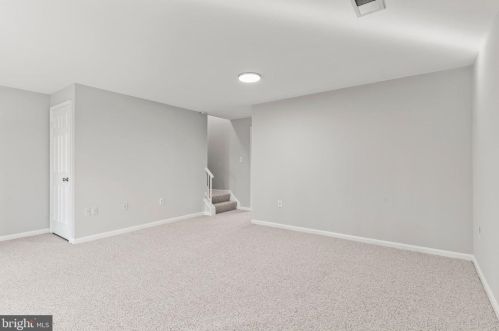 7449 Duddington Dr, Alexandria VA 22315-3849 exterior