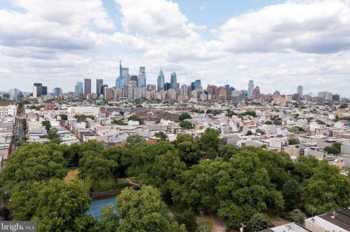 2356 Gerritt St, Philadelphia PA  19146-4107 exterior