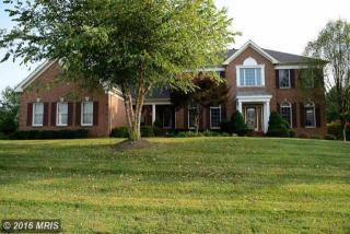 10507 Dunn Meadow Rd, Vienna VA  22182-6601 exterior