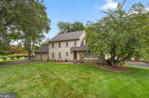 4504 Cherry Valley Dr, Rockville, MD 20853-1107