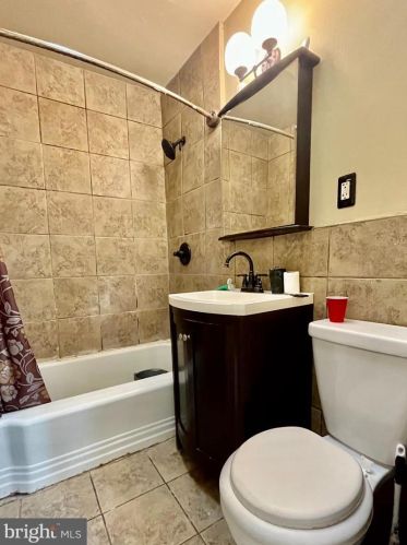 1320 Greeby St, Philadelphia PA 19135-2604 exterior