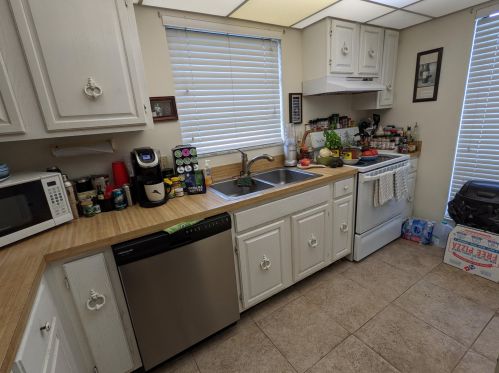 4611 Kittiwake Ct, Boynton Beach FL 33436-5228 exterior