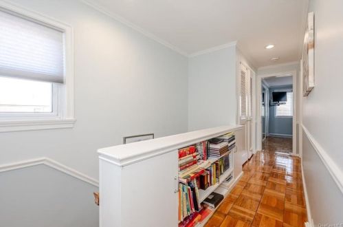 3327 Campbell Dr, Bronx NY 10465-1358 exterior