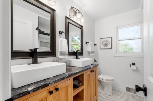 820 Old Thorn Run Rd, Moon Twp PA 15108-1152 exterior