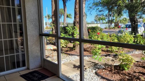 1602 Green Acres Cir, Fort Pierce FL  34952-5006 exterior