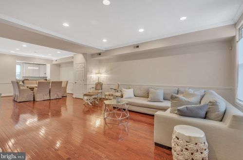 17 Evarts St, Washington, DC 20002-1005
