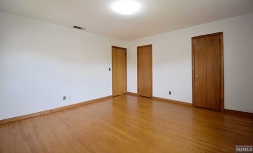 166 Morningside Ln, Palisades Park NJ exterior