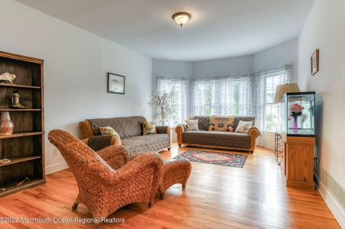 92 Washington St, Locust NJ 07760-1432 exterior