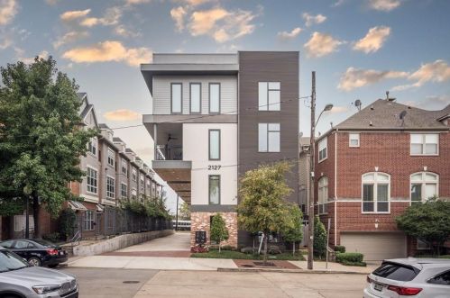 2127 Clark St, Dallas, TX 75204-2701
