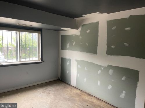 5005 D St, Washington DC  20019-6163 exterior