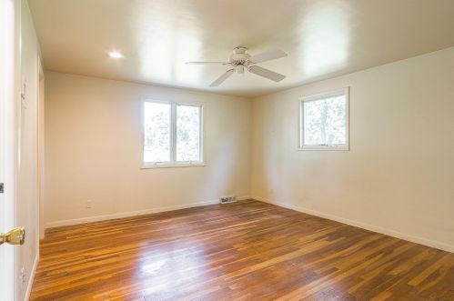 1136 Brewster Rd, Rochester MI 48309-1433 exterior