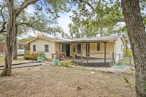 5116 Avispa Way, Austin TX 78738-7602 exterior