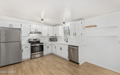 1210 Garden Loop, Tucson AZ  85706-1464 exterior