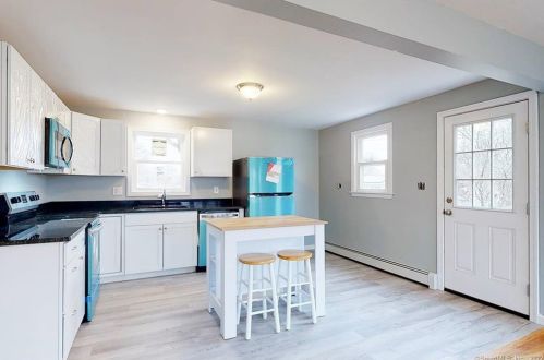 33 Palmer St, Killingly CT 06239-2732 exterior