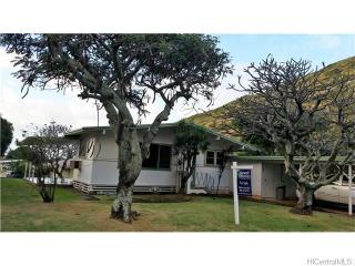 6027 Aimoku St, Honolulu HI  96821-2202 exterior