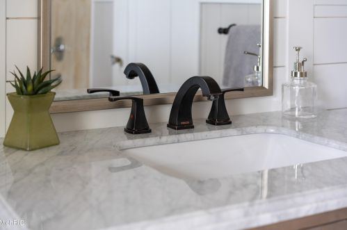 146 Travis St, Grand Rapids MI 49505-4638 exterior