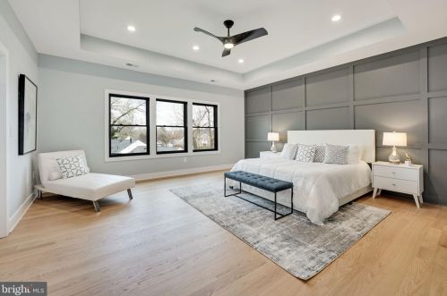 1422 Mayflower Dr, Mc Lean VA 22101-5615 exterior