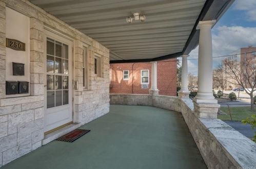 250 Prospect Ave, Mount Vernon, NY 10550-1605