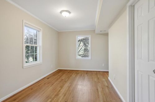 6768 Lockridge Dr, Atlanta GA 30360-1561 exterior