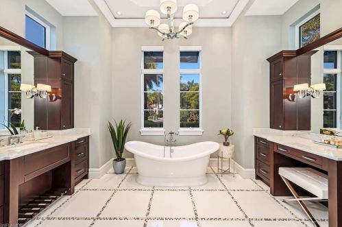 16951 Verona Ln, Naples FL 34110 exterior