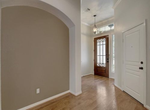 11721 Cherisse Dr, Austin TX  78739-1949 exterior