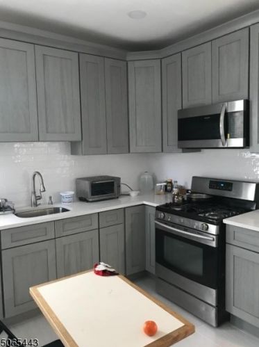 38 Goshen St, Paterson NJ 07503-2208 exterior