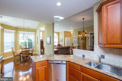 153 Villa Dr, Warminster PA 18974-3782 exterior