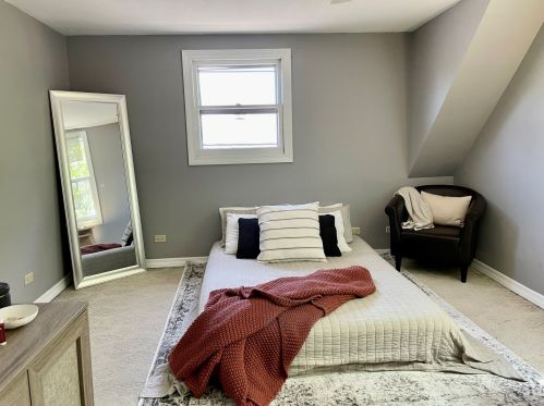 2108 Belle Plaine Ave, Chicago IL 60618-2102 exterior