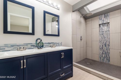 1841 Arroyo Vista Dr, Tucson AZ 85718-5429 exterior