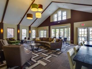 300 Carlson Pkwy, Hopkins MN  55305-5322 exterior