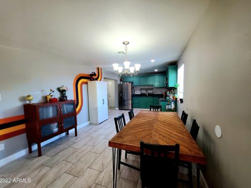 2321 47 Dr, Phoenix AZ 85031-1408 exterior