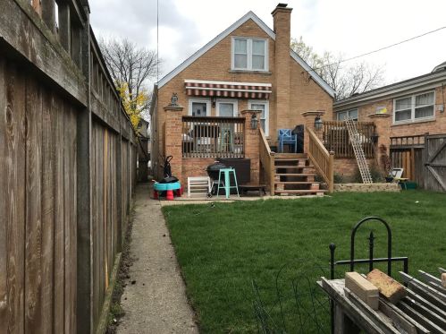 5221 Nashville Ave, Chicago, IL 60638-1215