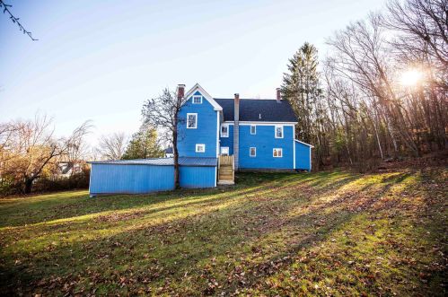 56 Walker St, Concord NH  03301-3162 exterior