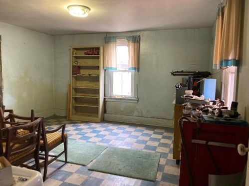 525 Ross St, Wall PA  15148-1422 exterior