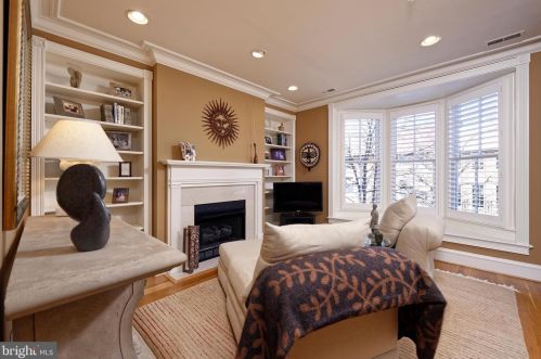 120 Queen St, Alexandria VA 22314-2610 exterior