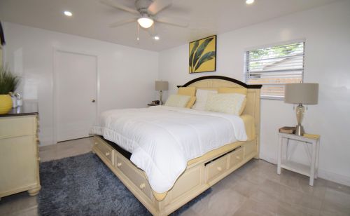 890 Walters Ter, Fort Pierce FL  34983-3987 exterior