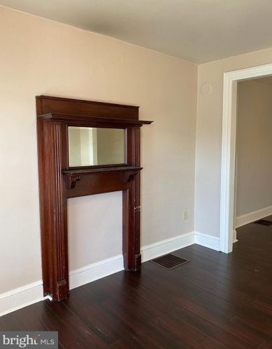 469 High St, Hanover PA 17331-3922 exterior