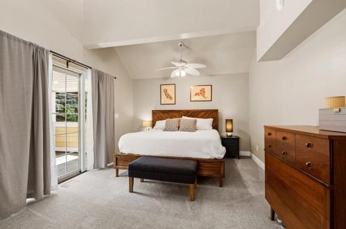 217 Plymouth St, Pittsburgh PA 15211-1233 exterior