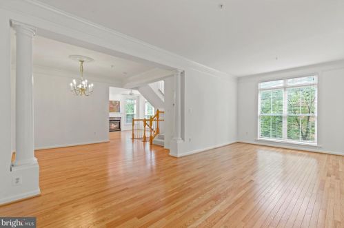 252 Murtha St, Alexandria VA 22304-8613 exterior