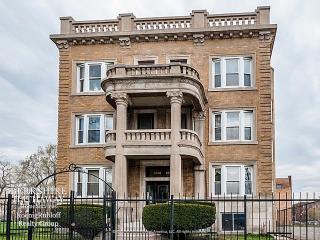 6208 Woodlawn Ave, Chicago IL  60637-3706 exterior