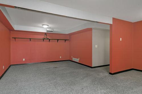 32 Riverside Ave, Sartell MN 56377-1927 exterior