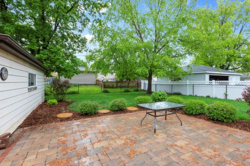 242 Princeton Ave, Itasca IL 60143-2170 exterior