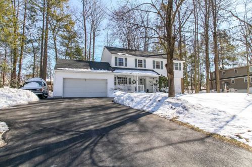 50 Timberline Dr, Poughkeepsie, NY 12603-5546