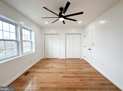 5217 New Hampshire Ave, Washington DC 20011-7920 exterior