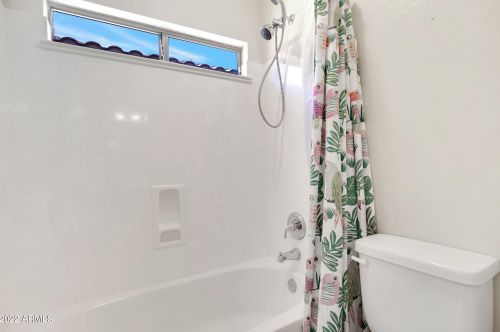 15405 18 Ave, Phoenix AZ 85015-3840 exterior