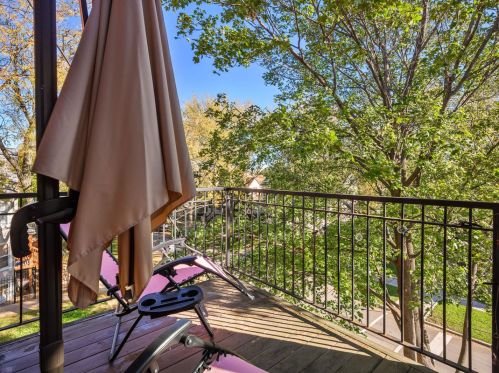 3435 Sunnyside Ave, Chicago IL  60625-7111 exterior