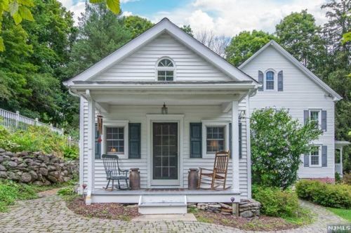 1687 County Rd 565, Wantage NJ 07461-4809 exterior