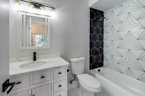 3800 Eddy St, Chicago IL  60618-5014 exterior