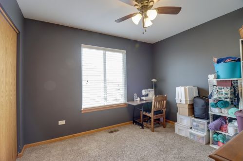 590 Berry Rdg Dr, Joliet IL 60431-1714 exterior