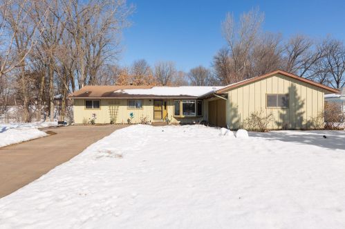 1377 County Road E, Saint Paul MN  55110-5231 exterior